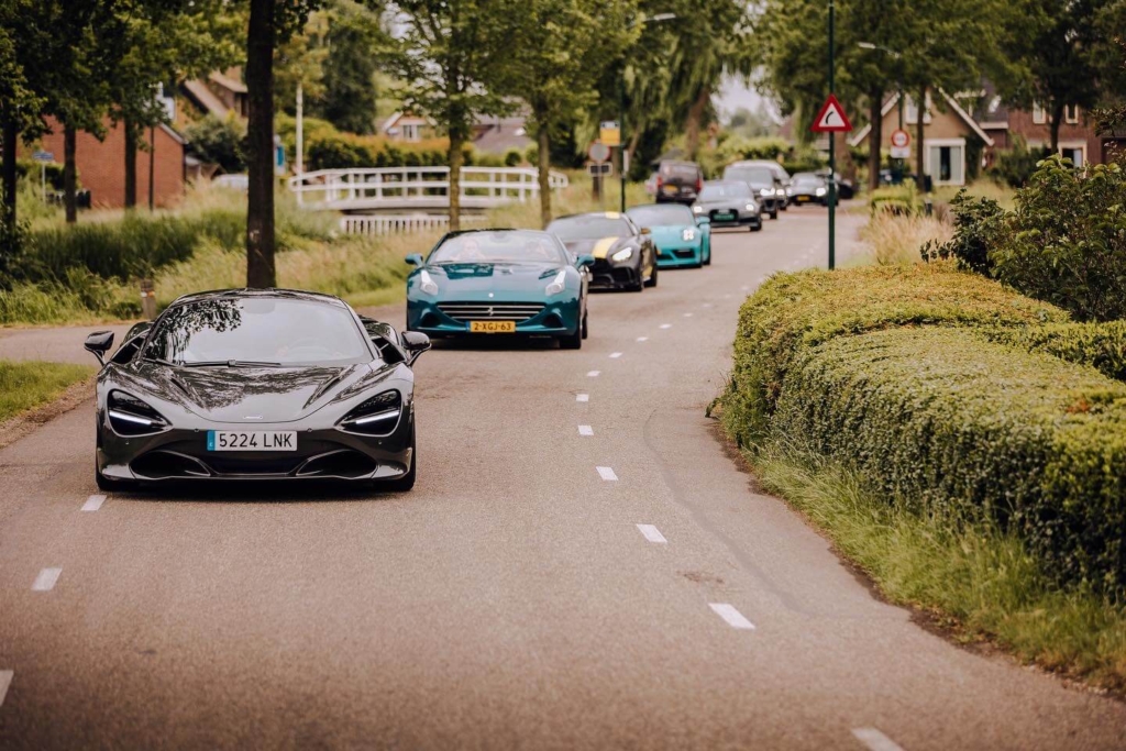 610D747C-146E-4011-BB1C-D33343837F2C